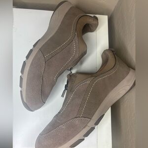 Easy Spirit Women's Zip Up Shoes Seacave Size 11 Zip Up Sneakers Leather Tan New